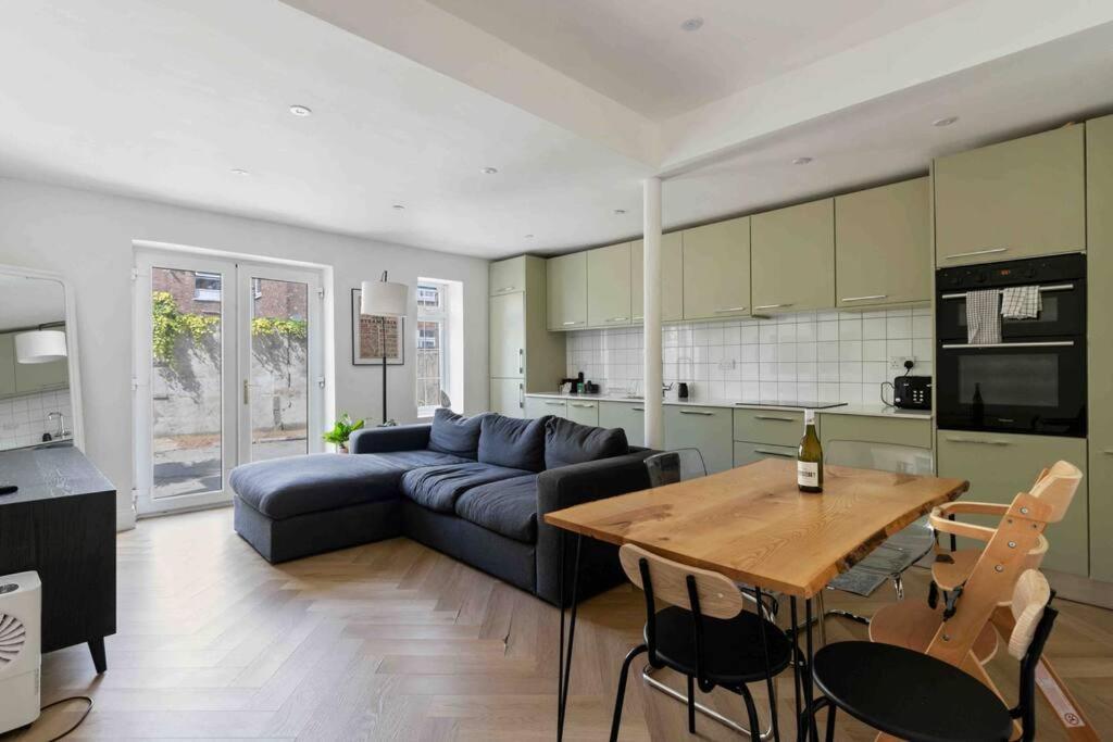 Modern 3 Bed Apartment In Tottenham London Eksteriør billede